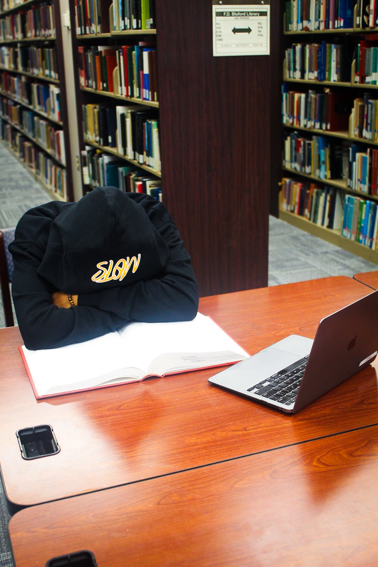 Tau Beta Sigma “Crest” Sweatsuit (Hoodie Only)