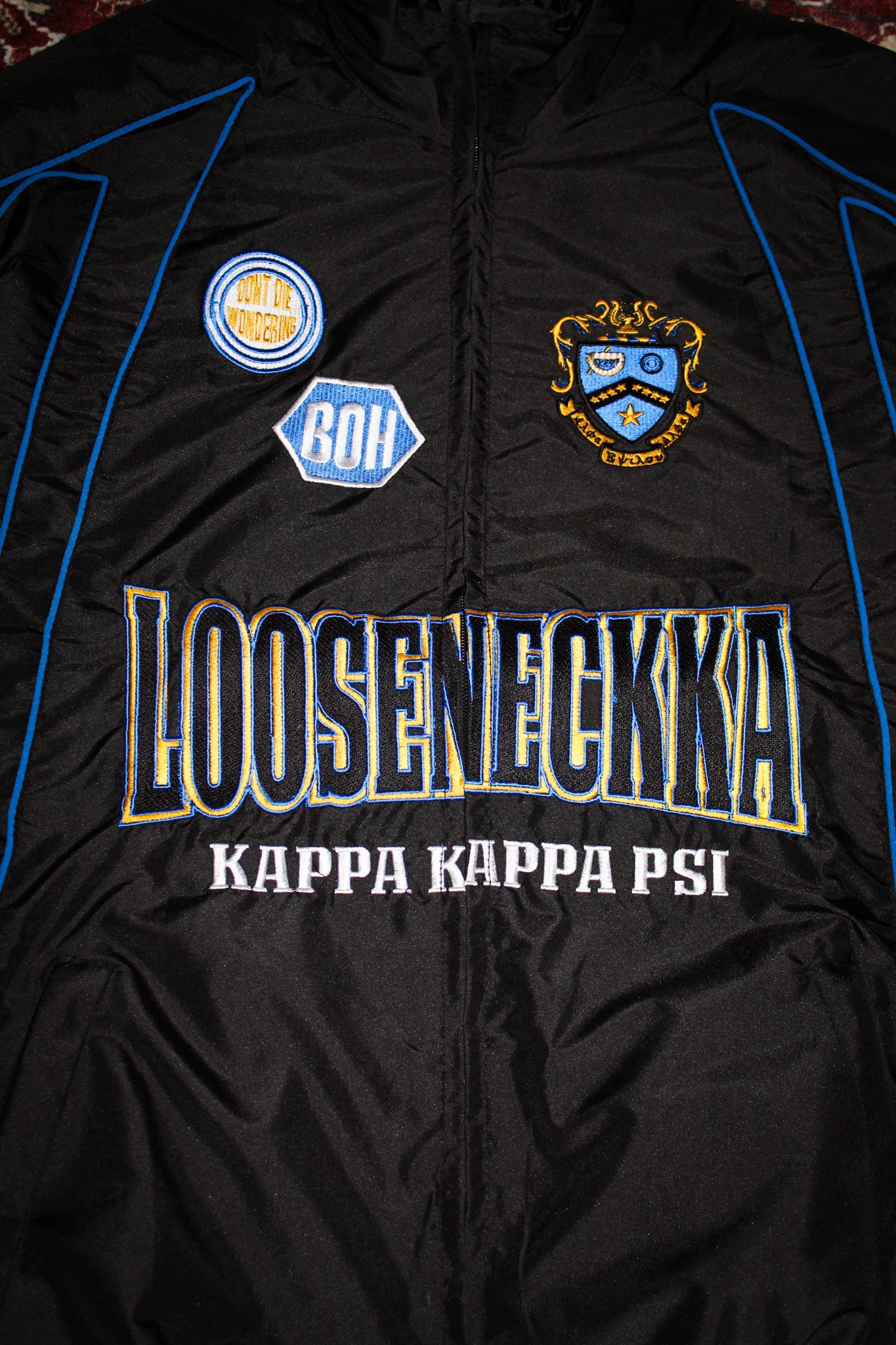 Looseneckka Windbreaker Jacket